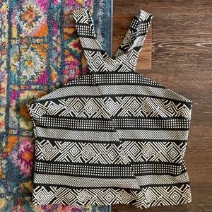 🆕NWOT Abbeline Southmoon Under Halter Print Top M